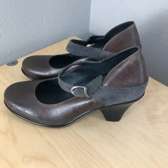 Dromedaris Nadia Leather Heeled Mary Jane Shoes