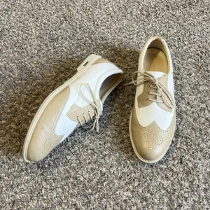 Ecco Hydromax Spikeless Golf Shoes Mens EU 42 US 8-8.5 Oxford Wingtip Tab White
