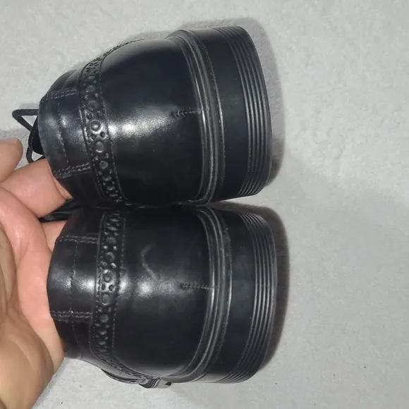 Ecco Wingtip Men’s Black Shoes  Size 10
