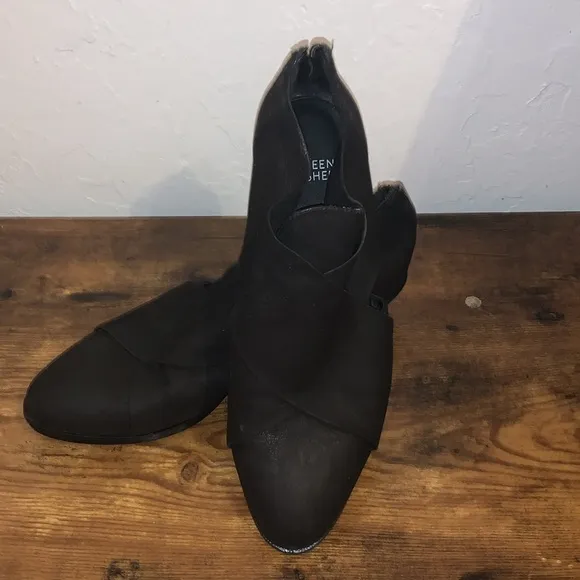 Eileen Fisher leather cruster crisscross black shoes Size 9