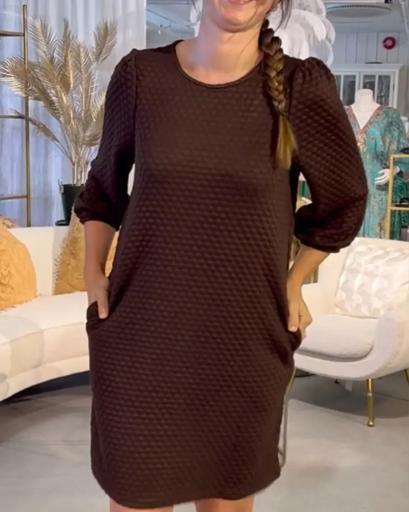 Elegant Knee-Length Dress with Puffed Sleeves