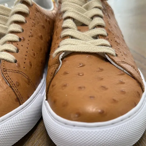 Fendi Ostrich brown yellow white shoes Mens sz 8.5 / Women’s Sz 10