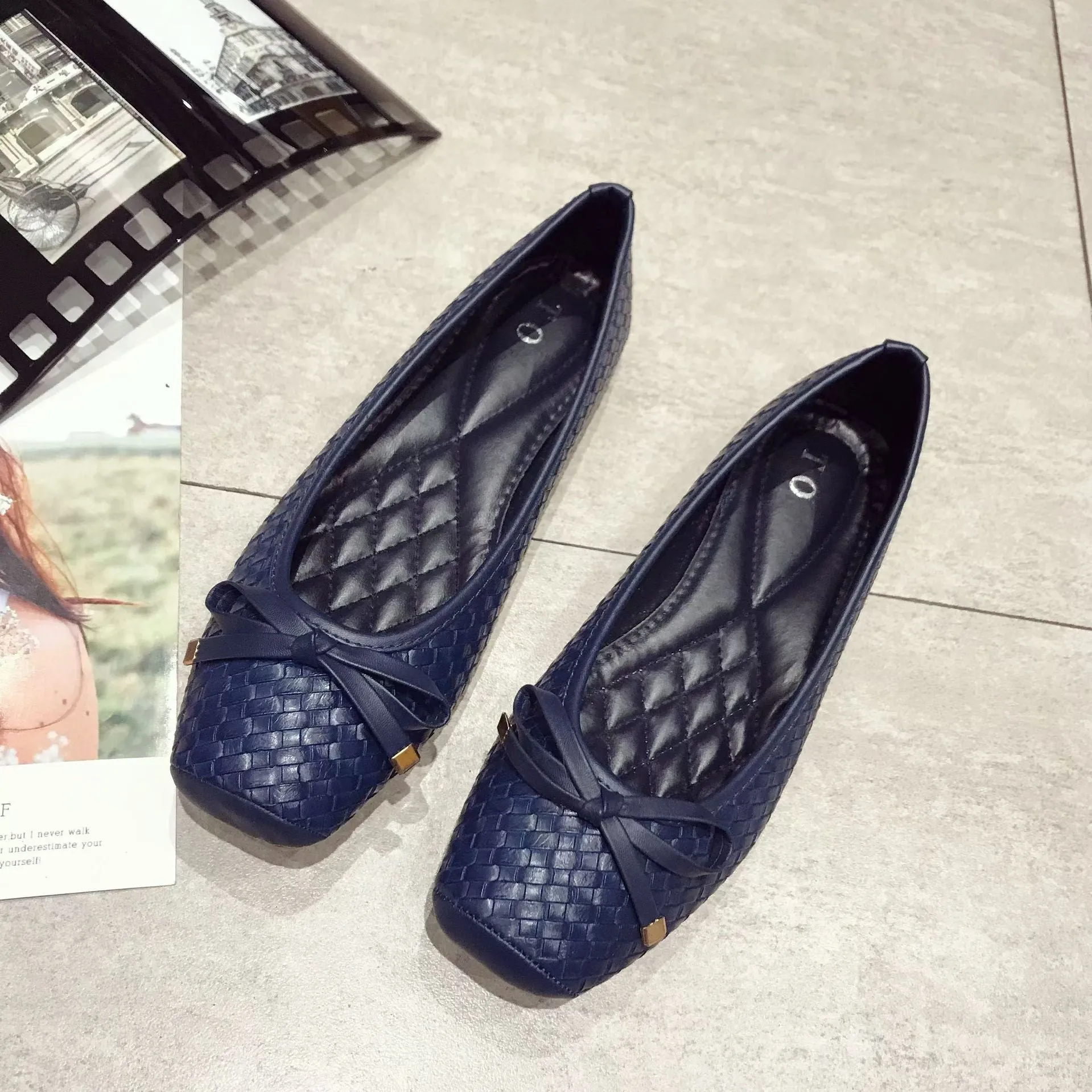 Flat Plus Size All-match Black Flat Heel Woven Pattern Scoop Women's Shoes For Four Seasons