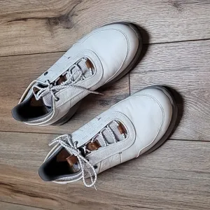 FootJoy Stratos Golf Shoes Men’s 8.5 W White Leather Spikeless Lace Up 50012