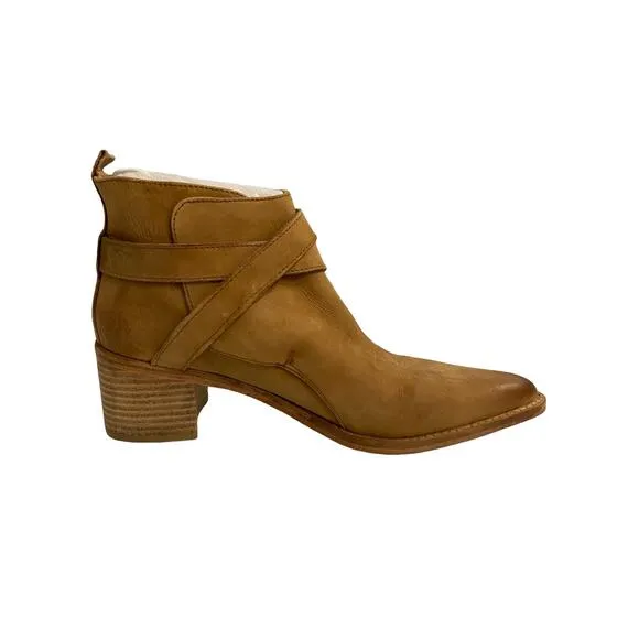 Free People Back Loop Heeled Ankle Boots Leather Slip On Pointed Toe Tan Sz 39.5