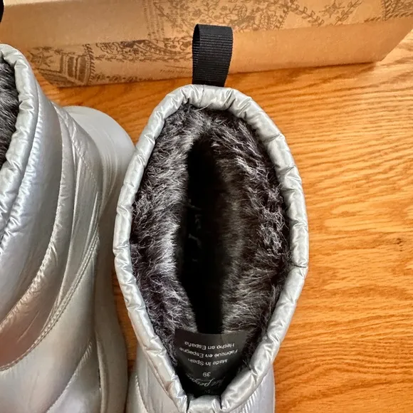 Free People NIB Snow To Surf Quilted Puffer Boots (39/9)