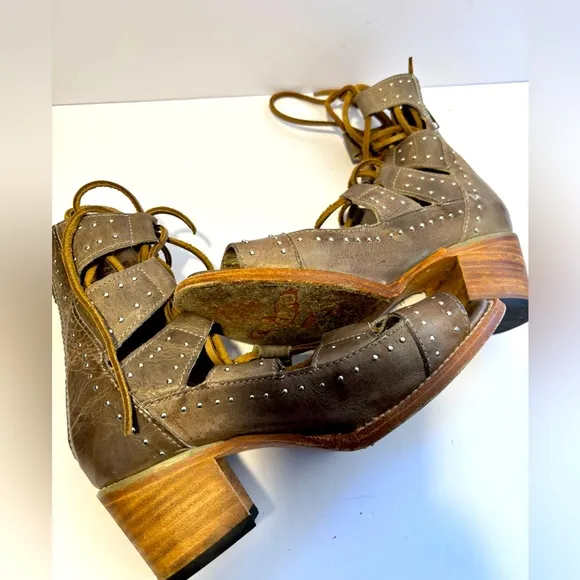 Freebird Hazel Leather Laceup Boots/Shoes, Gray Size 7 Block Heel Country Core