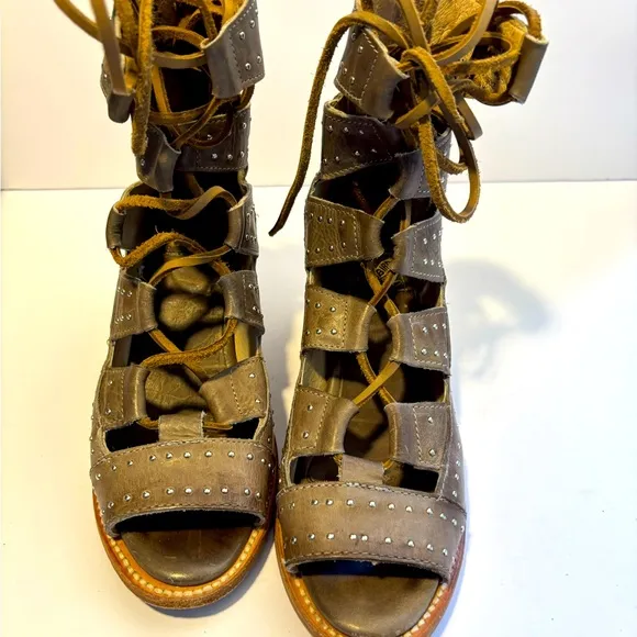 Freebird Hazel Leather Laceup Boots/Shoes, Gray Size 7 Block Heel Country Core