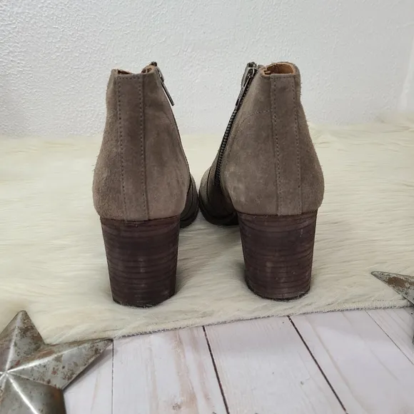 Frye Nora ankle boots grey suede leather side zip herled size 9.5
