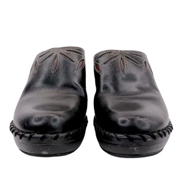 Frye Women’s Black Charlotte Leather Clog Shoes