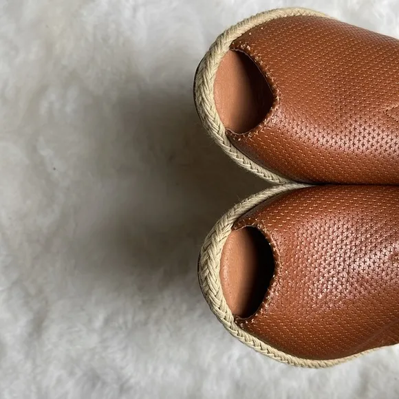 Gentle Souls Lydia leather espadrille shoes