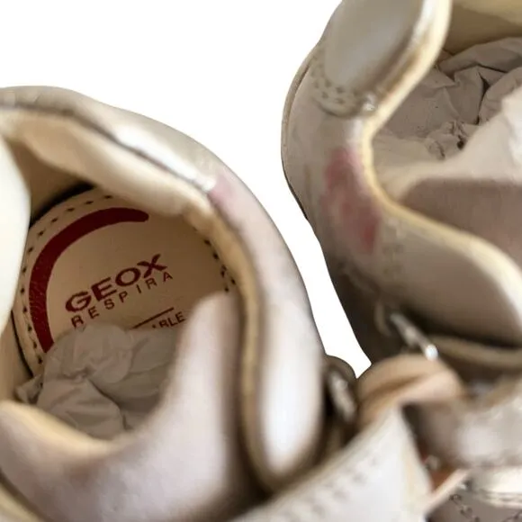 Geox Respira girls beige floral first walker Low Top Trainer shoes