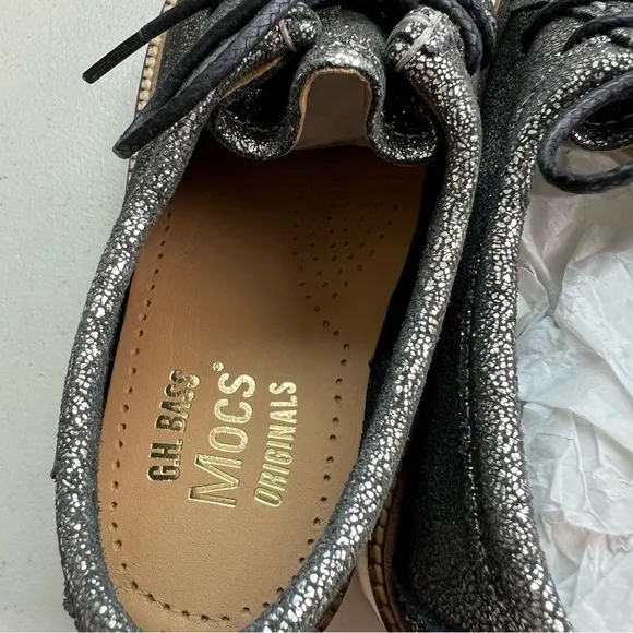 G.H. Bass Wallace Lug Women’s Size 6 Silver Leather Loafer Shoes