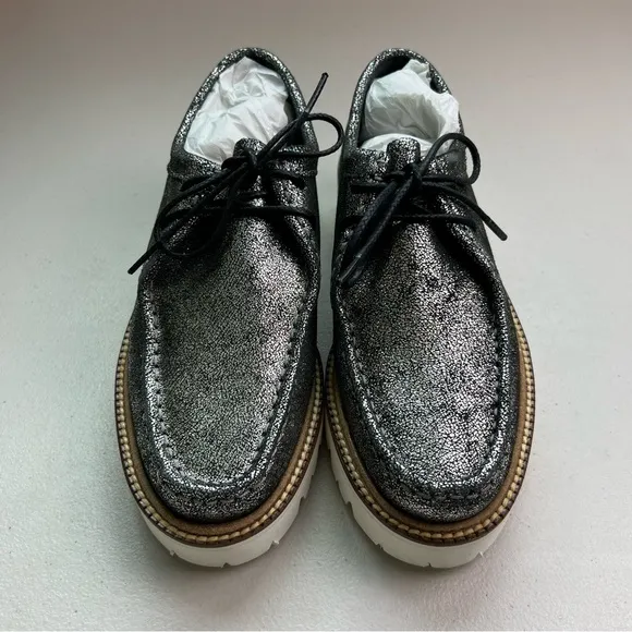 G.H. Bass Wallace Lug Women’s Size 6 Silver Leather Loafer Shoes