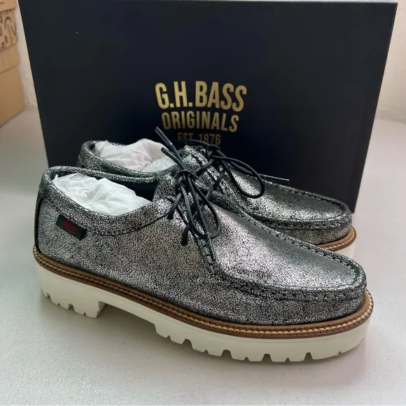 G.H. Bass Wallace Lug Women’s Size 6 Silver Leather Loafer Shoes