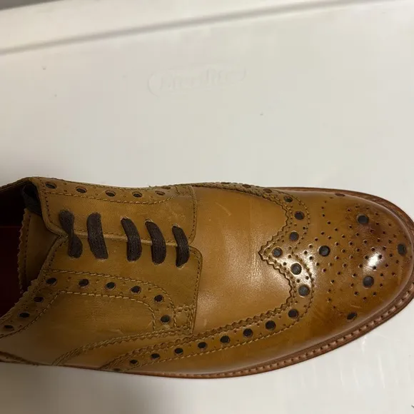 Grenson Archie Gibson Brogue Tan Shoe. Men’s Size 10 C.