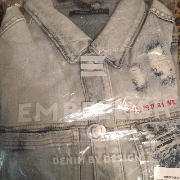 Half Camo/ half Jean outfit. Very trendy. Comfortable and warm.