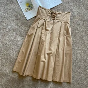 H&amp;M Midi skirt Corseted khaki High waisted skirt Size US 8