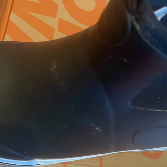 Hisea keep dry/warm rain boots . Size 10