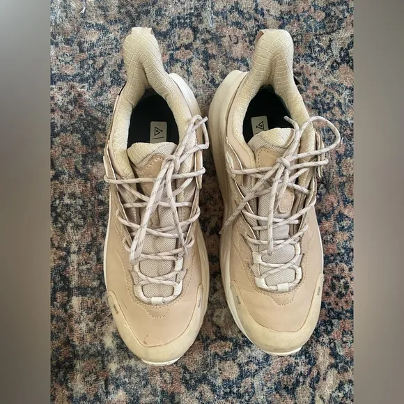 Hoka Kaha 2 Low GORE-TEX® Waterproof Hiking Shoes in Shifting Sand/Eggnog Size 9