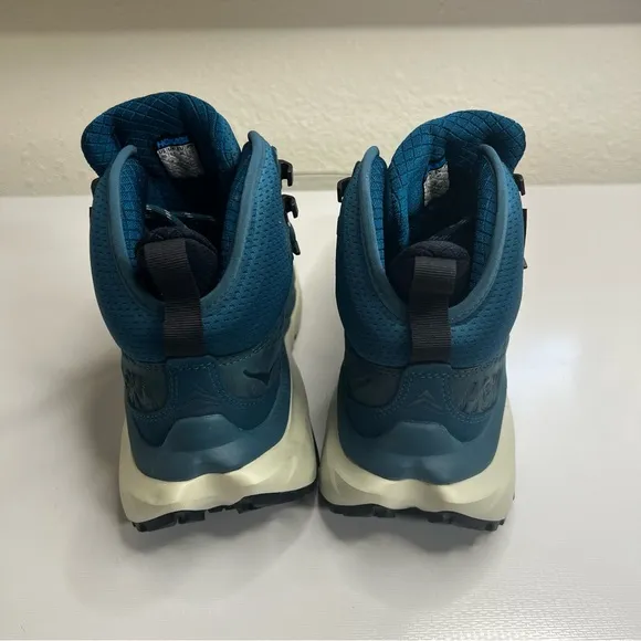 HOKA ONE ONE Kaha 2 Gtx Vibram Womens Hiking Boots NWOT