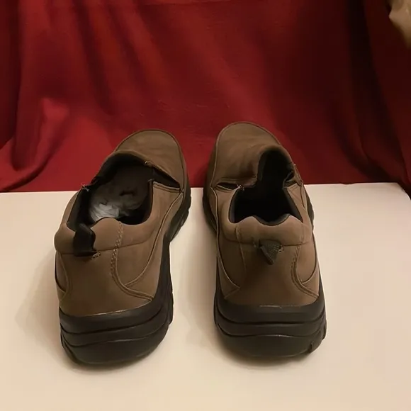 🎉HOST PICK🎉FADEDGLORY,NWOT Men’s size 13 shoes;dark brown leather/mmade upper.
