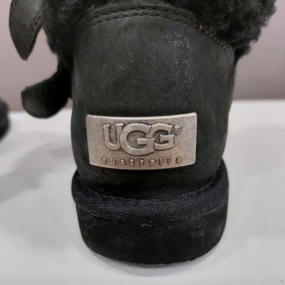 💥HOT ITEM💥UGG  BECKET LEATHER &amp; WOOL SHEARLING MOTO BOOTS in BLACK