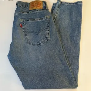 🌟HP🌟Levi’s 502 Taper Light Wash Denim Stretch Jeans 29 x 30