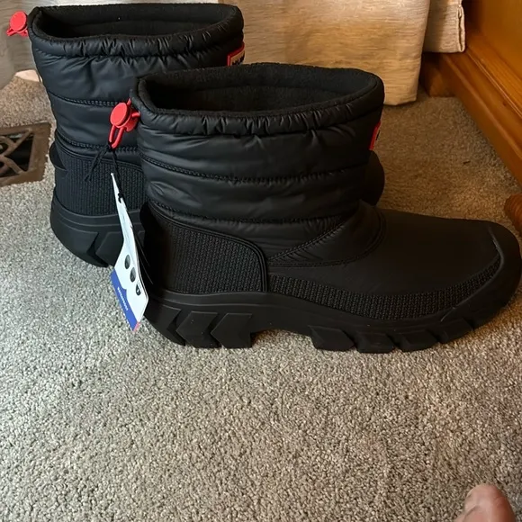 Hunter Black Winter Boots -size 10 new!