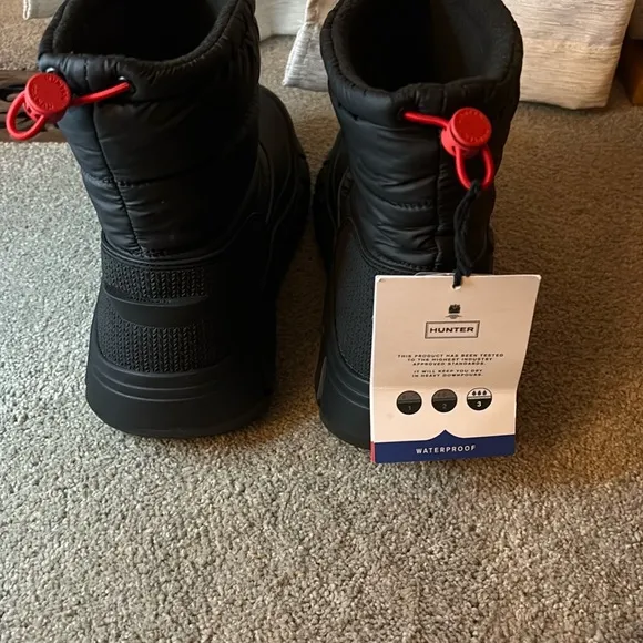Hunter Black Winter Boots -size 10 new!