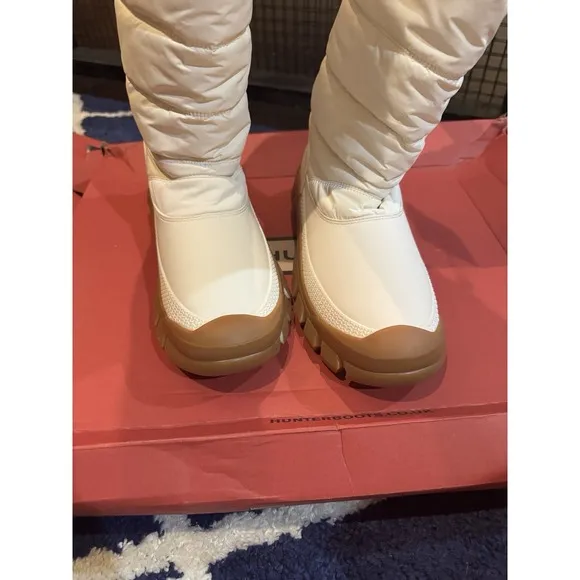 Hunter Intrepid Women's Tall Winter Snow Boots WhiteIvory US Size 10 Quilted