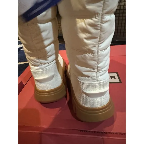 Hunter Intrepid Women's Tall Winter Snow Boots WhiteIvory US Size 10 Quilted