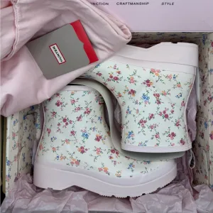 Hunter x LoveShackFancy Womens Play Rain Boot Sunrise Patchwork Size 10 NWT