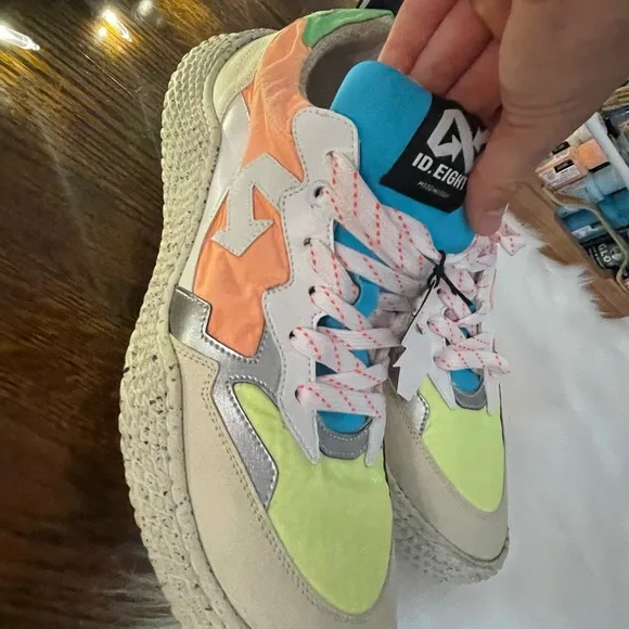 ID. EIGHT Sneakers never worn US 11.5, EU 45.