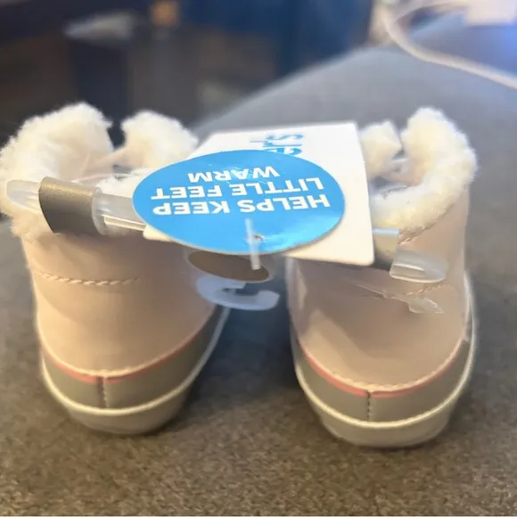 Infant Girl Pink &amp; Gray Winter Snow Boots Size 0 Newborn Cater's (NWT)