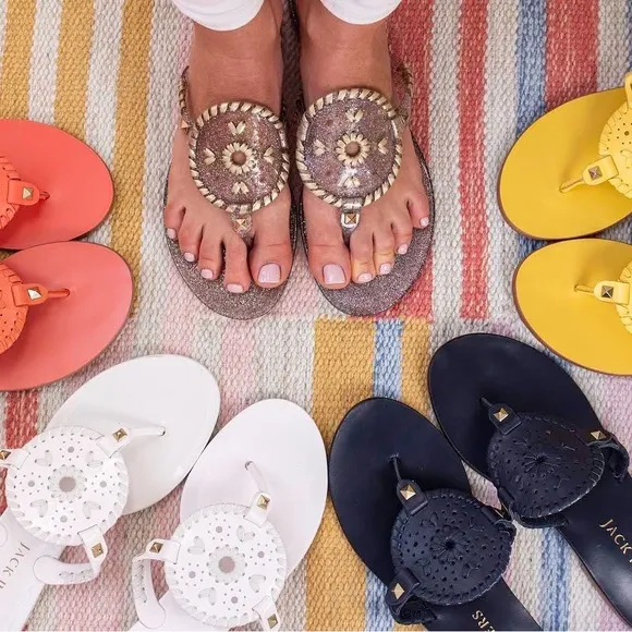 JACK ROGERS 10 Georgica Leather Medallion Toe Post Sandals in Midnight Navy Blue