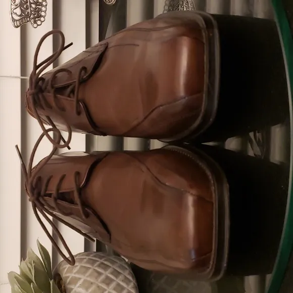 Johnston &amp; Murphy Made In Italy Beautiful Brown Leather Men's Shoe 11