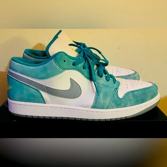 ♦️Jordan 1 Low SE♦️(New Emerald), Men’s Size 14 / Women’s Size 15.5