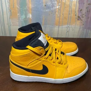 Jordan 1 Mid University Gold Black Basketball Shoes 554724-700 Mens size 10