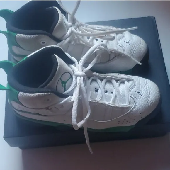 Jordan 6 Rings Youth White/Lucky Green/Black-Size 1