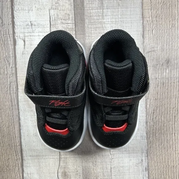 Jordan Max Aura 4 (TD) Baby's Sneaker Black UniversityRed-White Sz 5C DQ8402-006