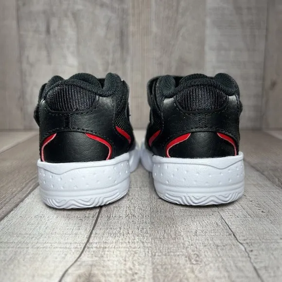 Jordan Max Aura 4 (TD) Baby's Sneaker Black UniversityRed-White Sz 5C DQ8402-006