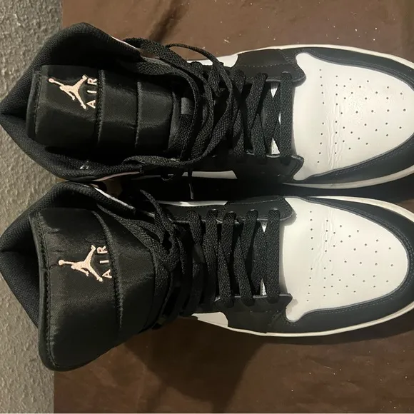 Jordan Men's Sneakers - Black, White, and Pink Air Jordan 1 Zen Master Mid