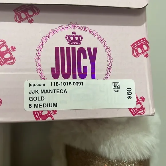 Juicy JJK Manteca Gold Boots with Faux fur Size 6 Youth