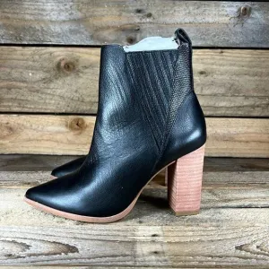 KAANAS Perm Cowboy Ankle Boot - Black Leather - 6 - New without box