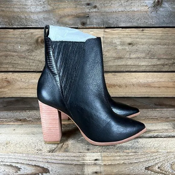 KAANAS Perm Cowboy Ankle Boot - Black Leather - 6 - New without box