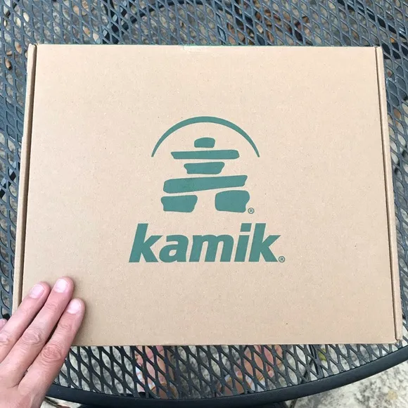 Kamik Glacial 3 Boots, NWT, Charcoal &amp; Pink, size 6 US / 38 EU, never worn!