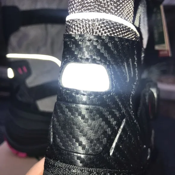 Kamik Glacial 3 Boots, NWT, Charcoal &amp; Pink, size 6 US / 38 EU, never worn!