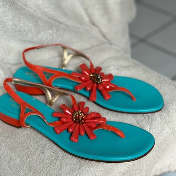 Kate Spade New York Red Floral Sandals – Size 9.5B Bright, Eye-Catching Design