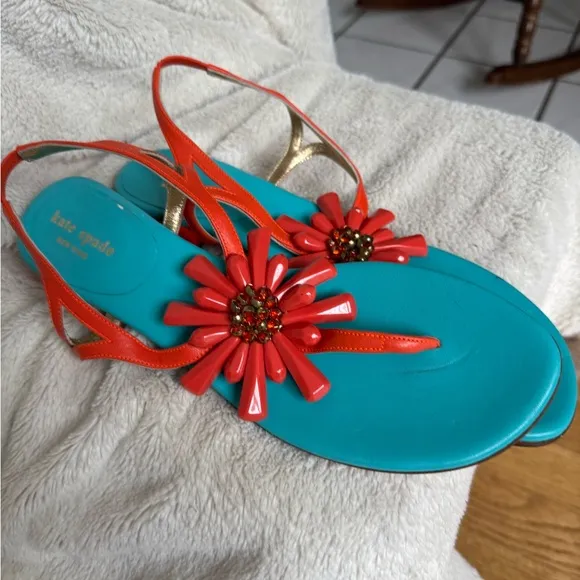 Kate Spade New York Red Floral Sandals – Size 9.5B Bright, Eye-Catching Design